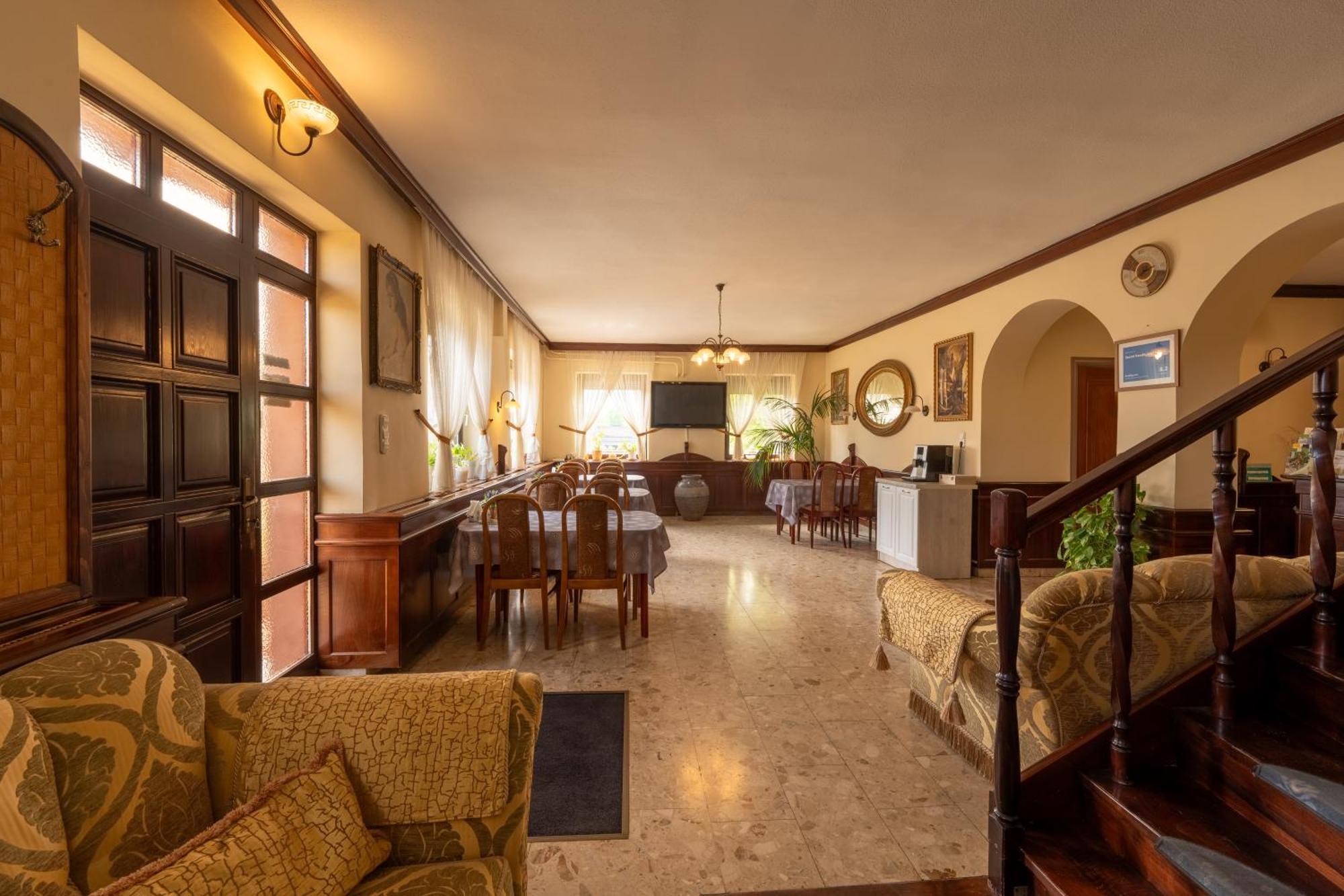 Szenti Vendeghaz Bed & Breakfast Gyor Exterior photo